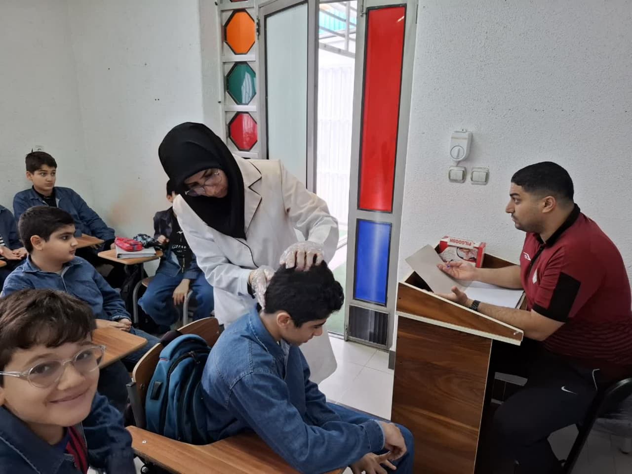 معاینه موی سر